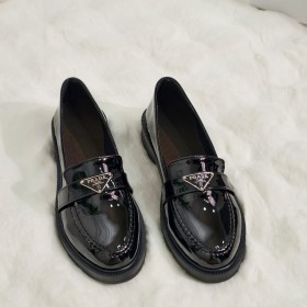حفايات PRADA