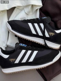 حذاء Adidas