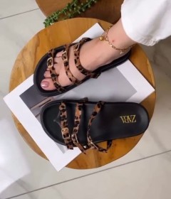 حذاء ZARA