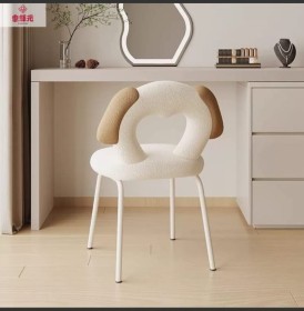 كرسي ديكور دب